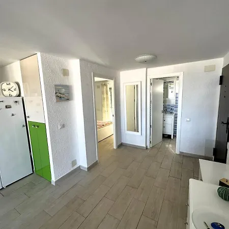 Apartment Marvelous Sea & Garden View, Near Carihuela *
