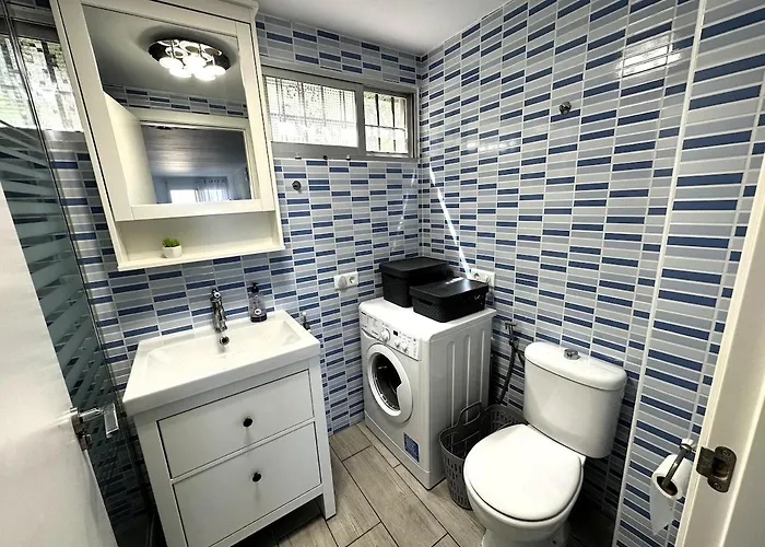 Marvelous Sea & Garden View, Near Carihuela Torremolinos