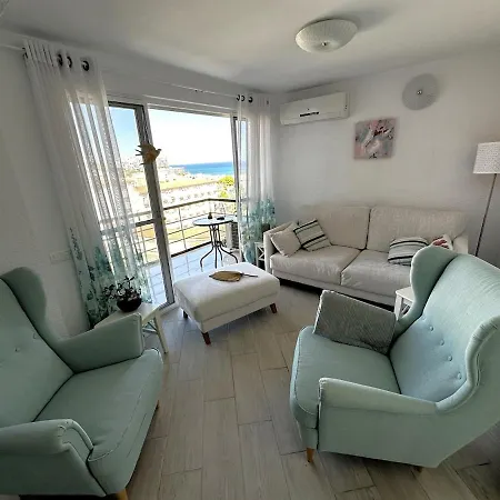 아파트 Marvelous Sea & Garden View, Near Carihuela